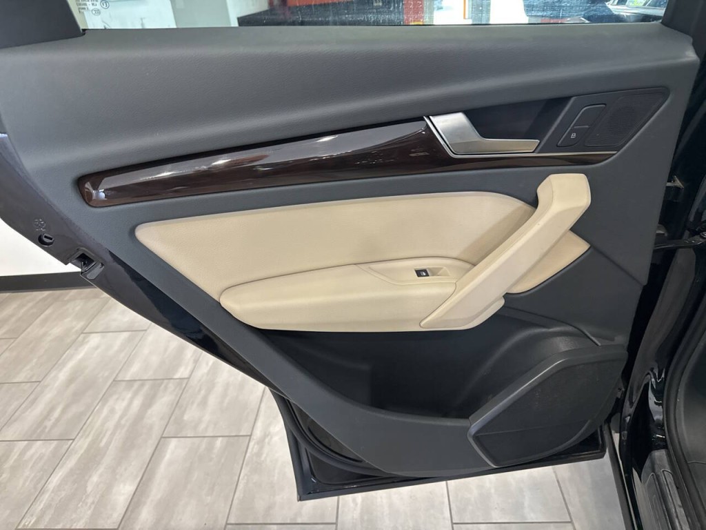 2018 Audi Q5 Image 25