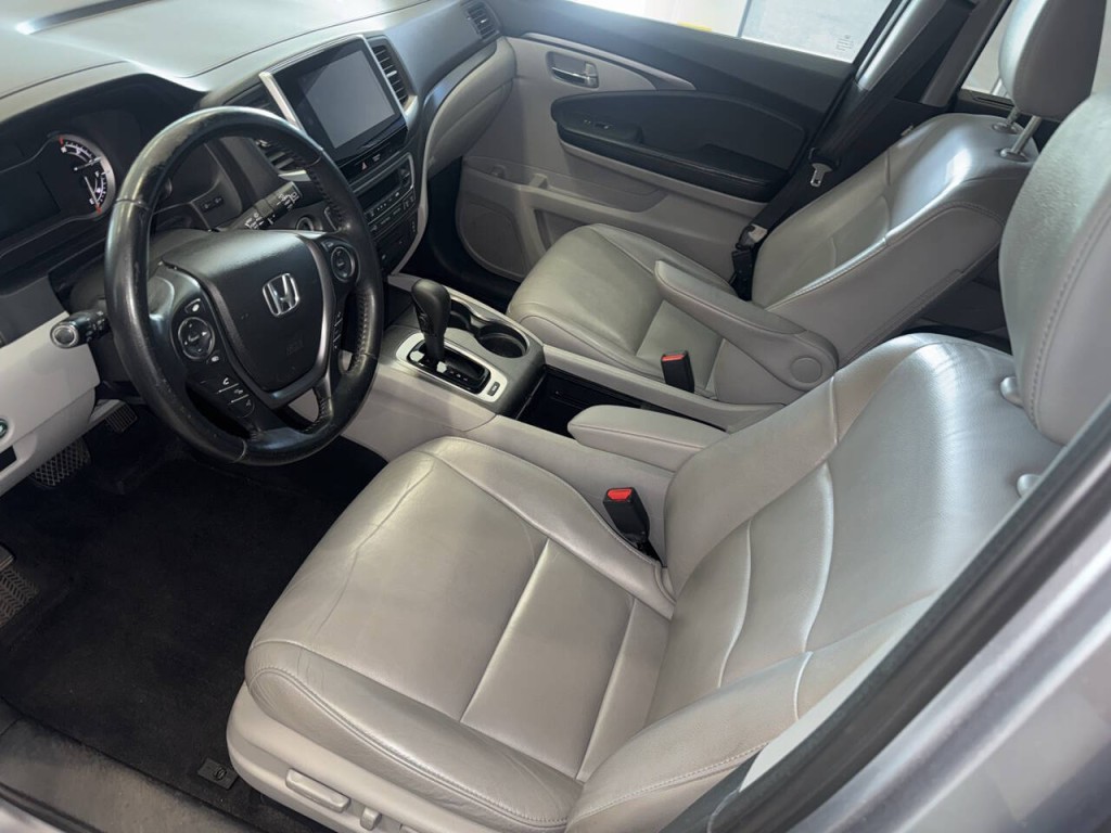 2016 Honda Pilot Image 17