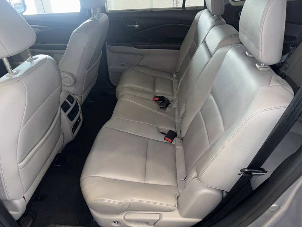 2016 Honda Pilot Image 22