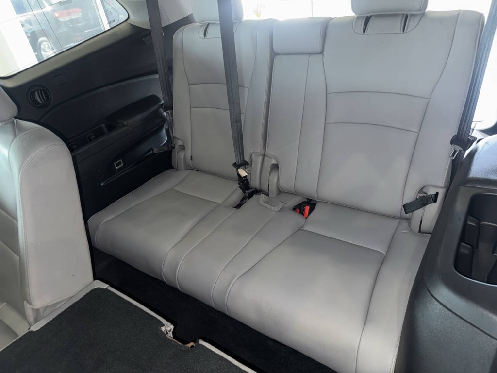 2016 Honda Pilot Image 25