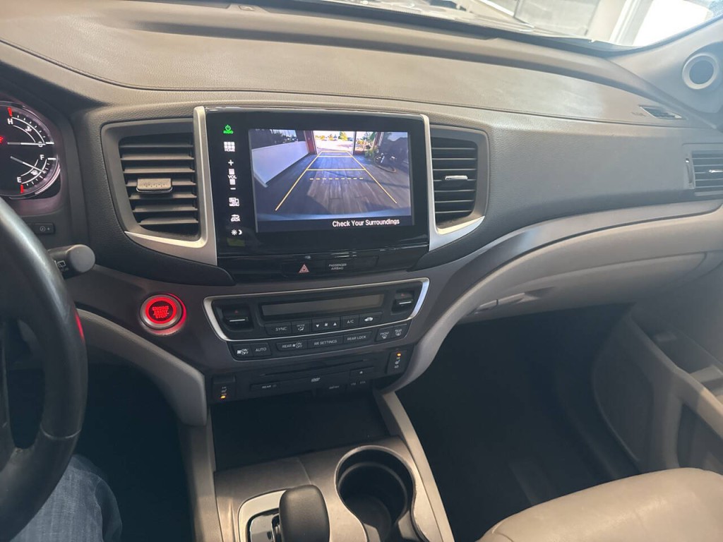 2016 Honda Pilot Image 34