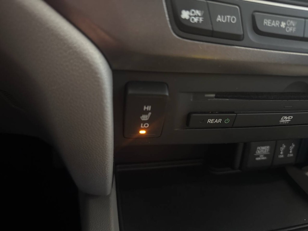 2016 Honda Pilot Image 36