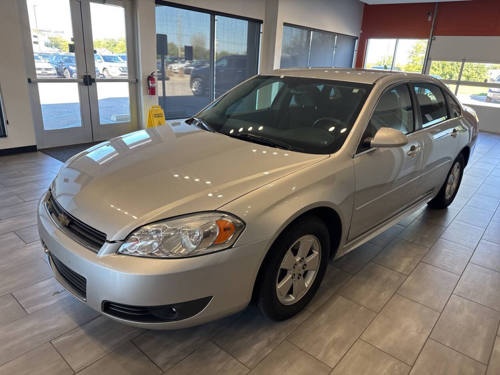 2011 Chevrolet Impala Image 10
