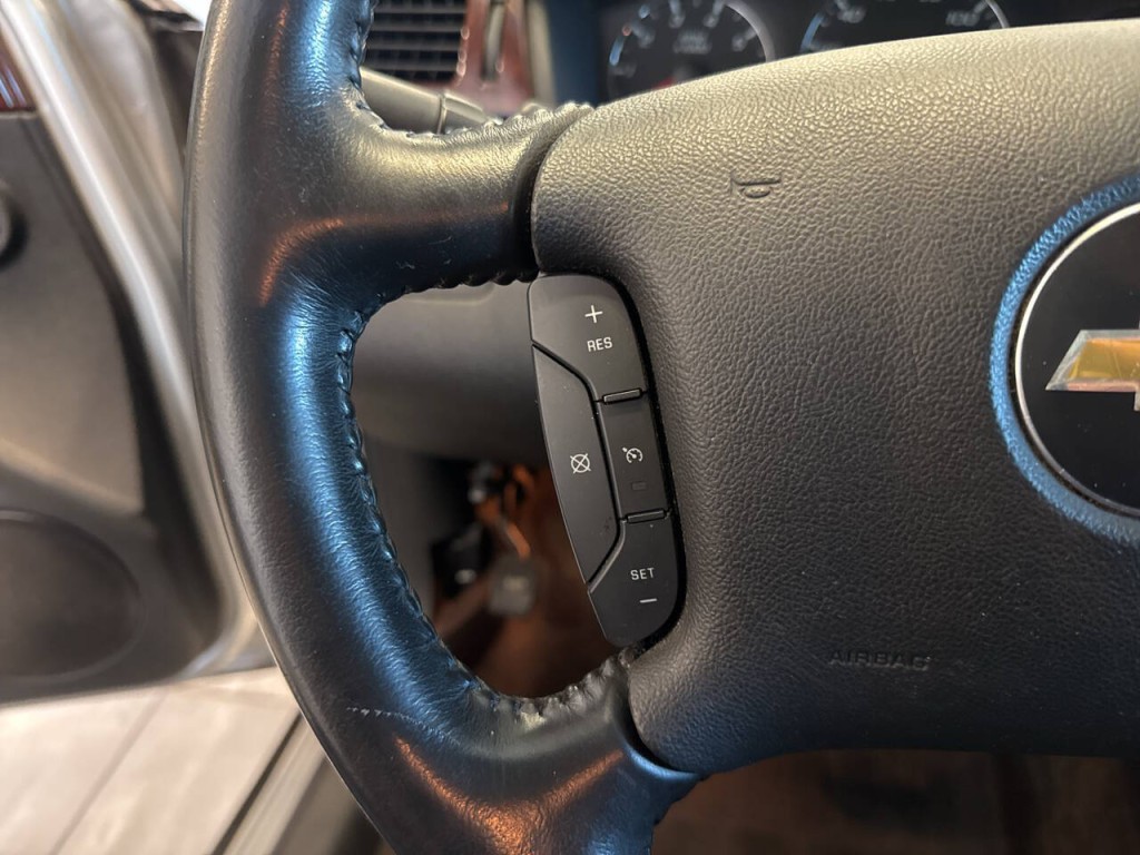 2011 Chevrolet Impala Image 26