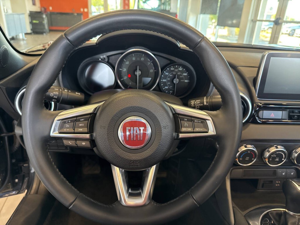 2019 FIAT 124 Spider Image 19