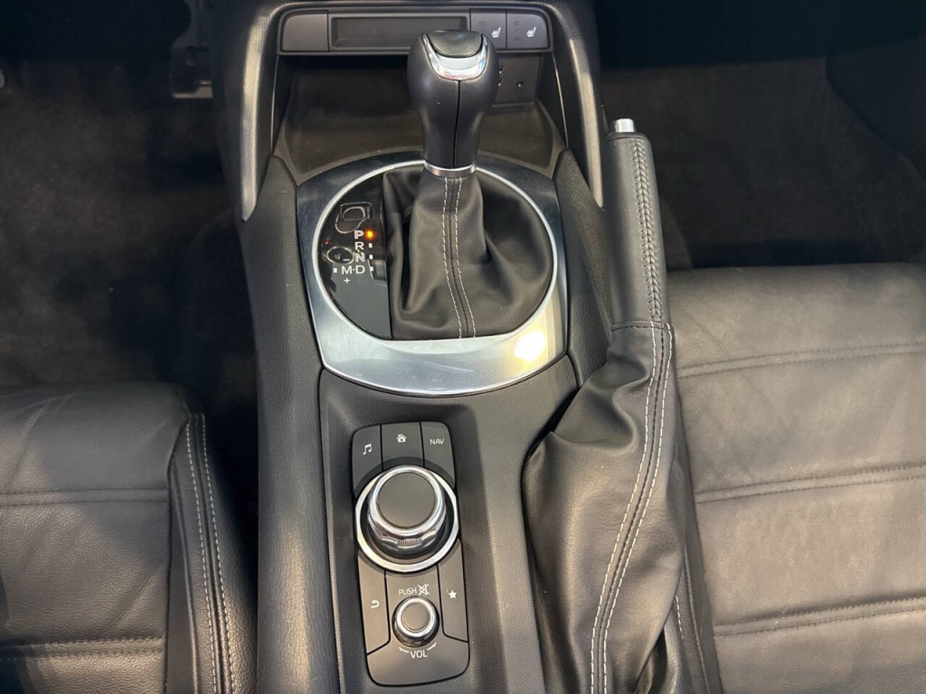 2019 FIAT 124 Spider Image 23