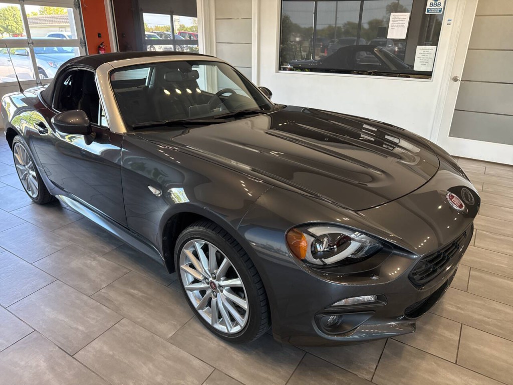 2019 FIAT 124 Spider Image 34