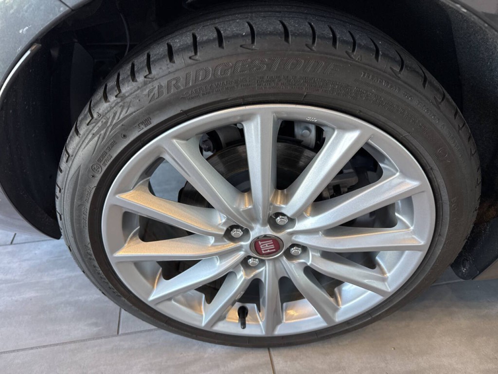 2019 FIAT 124 Spider Image 39