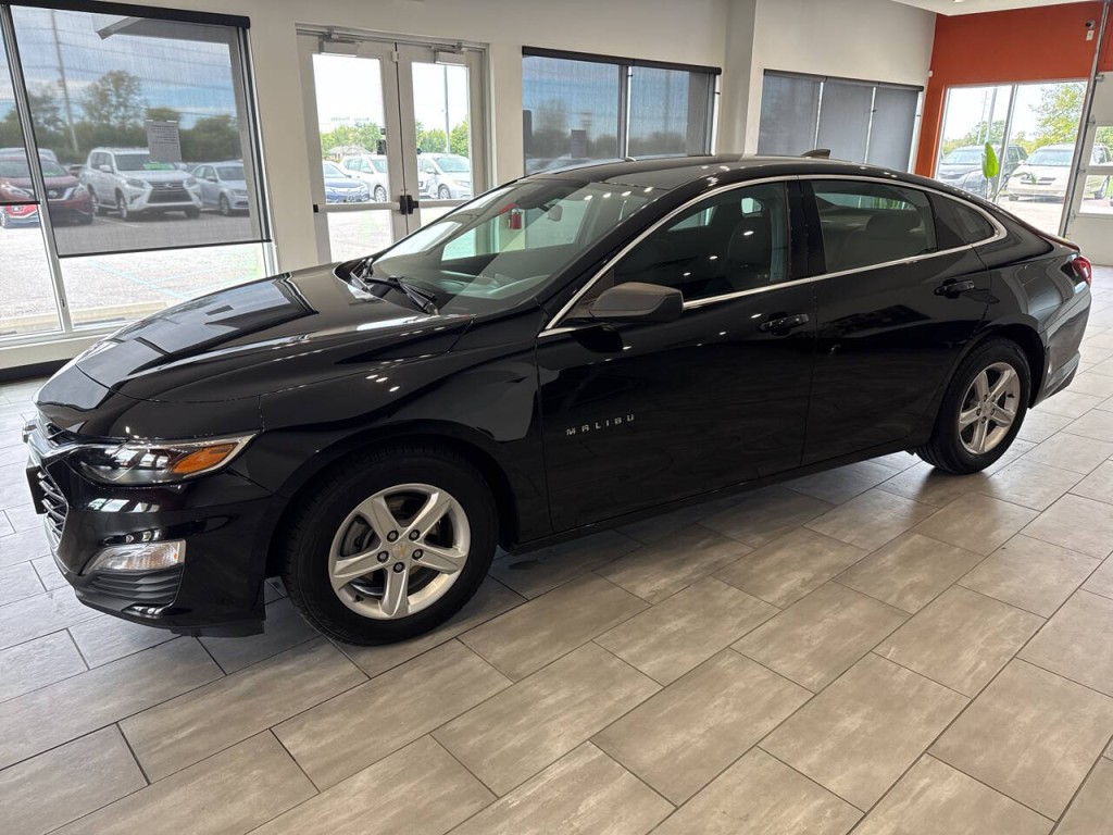 2019 Chevrolet Malibu Image 4