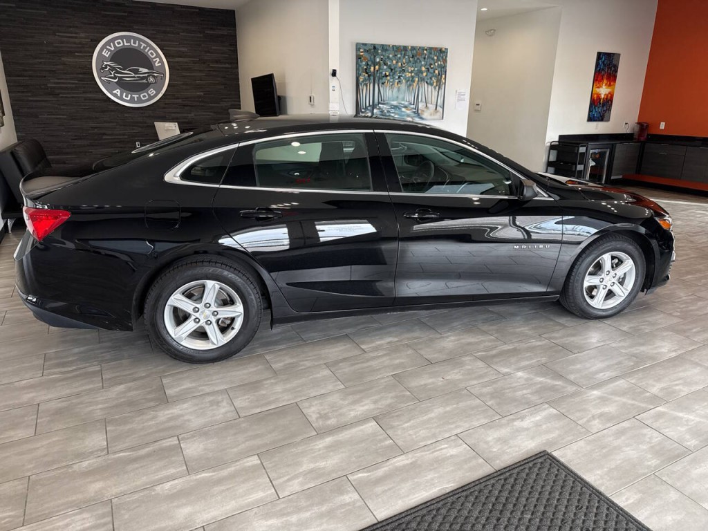 2019 Chevrolet Malibu Image 8