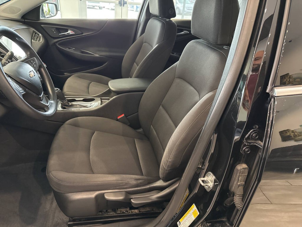 2019 Chevrolet Malibu Image 14