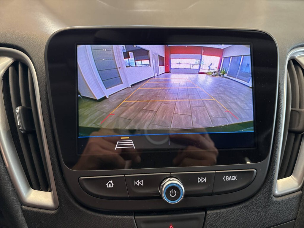 2019 Chevrolet Malibu Image 20