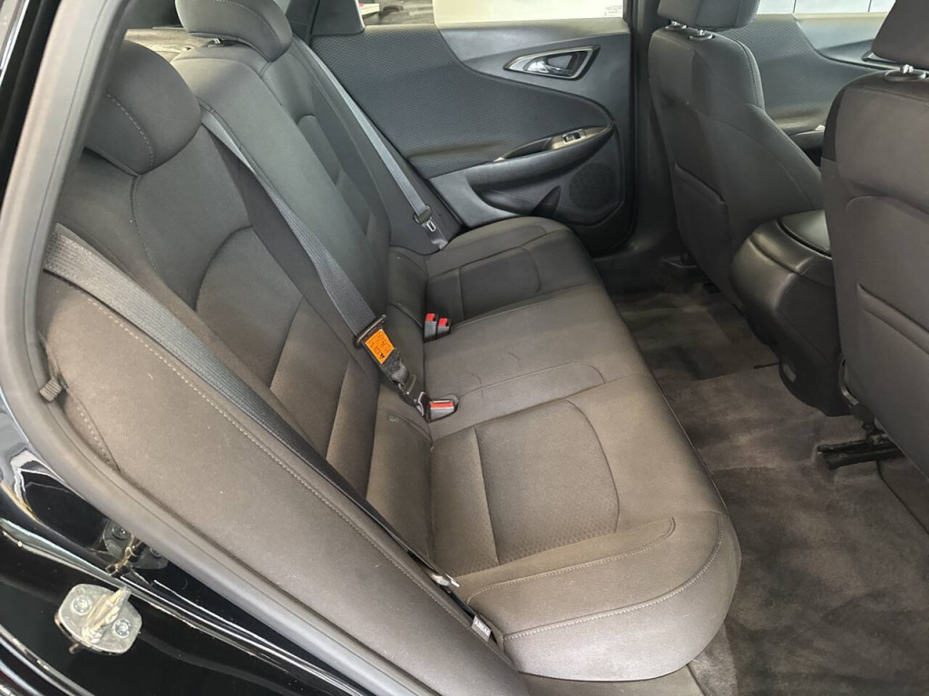 2019 Chevrolet Malibu Image 30