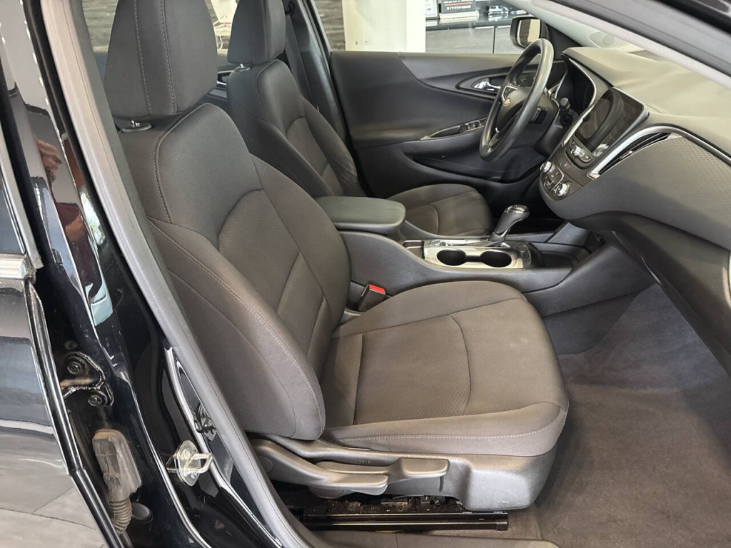 2019 Chevrolet Malibu Image 33