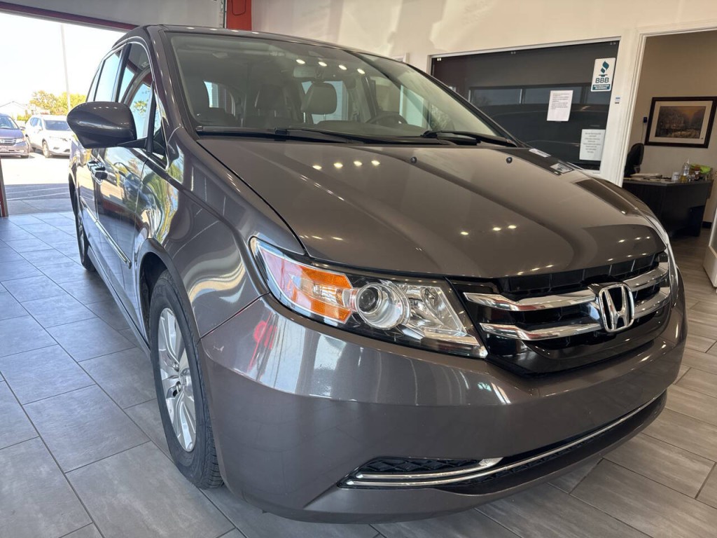 2016 Honda Odyssey Image 1