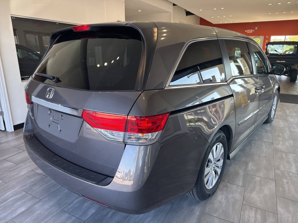 2016 Honda Odyssey Image 12