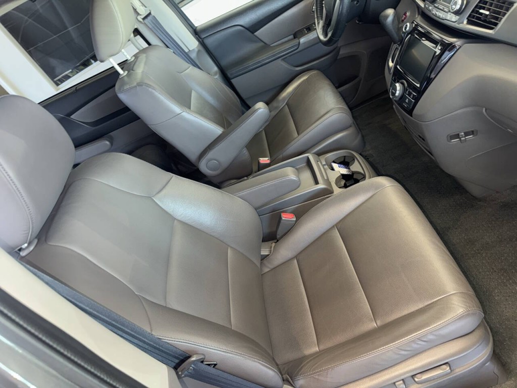 2016 Honda Odyssey Image 20