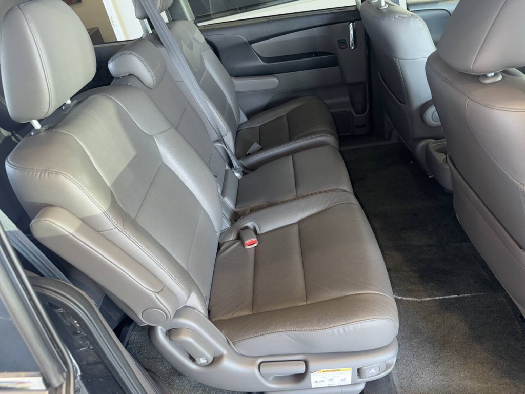 2016 Honda Odyssey Image 22