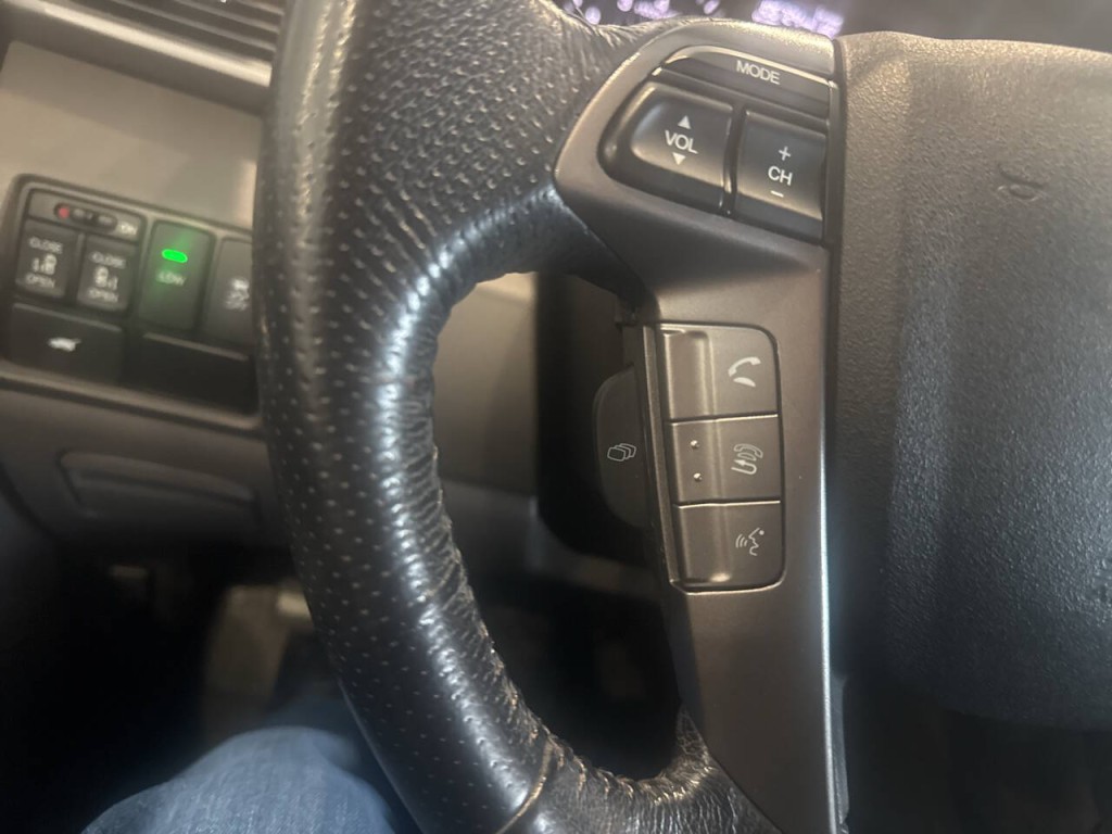 2016 Honda Odyssey Image 28