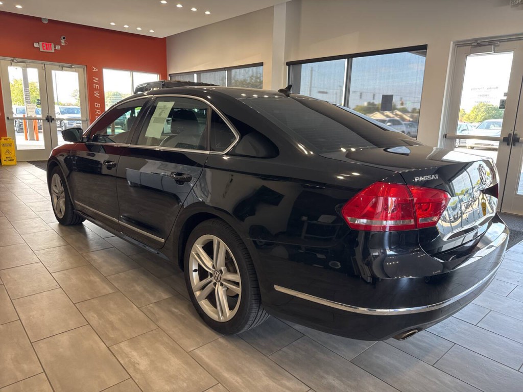 2014 Volkswagen Passat Image 9