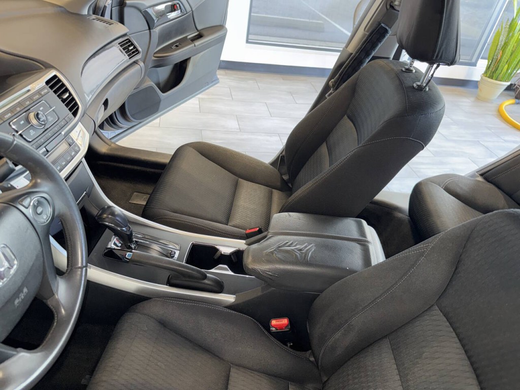 2013 Honda Accord Image 21