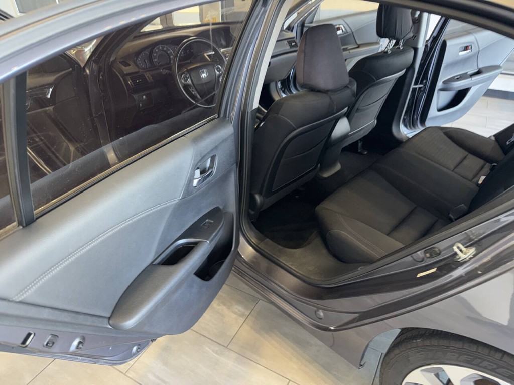 2013 Honda Accord Image 22