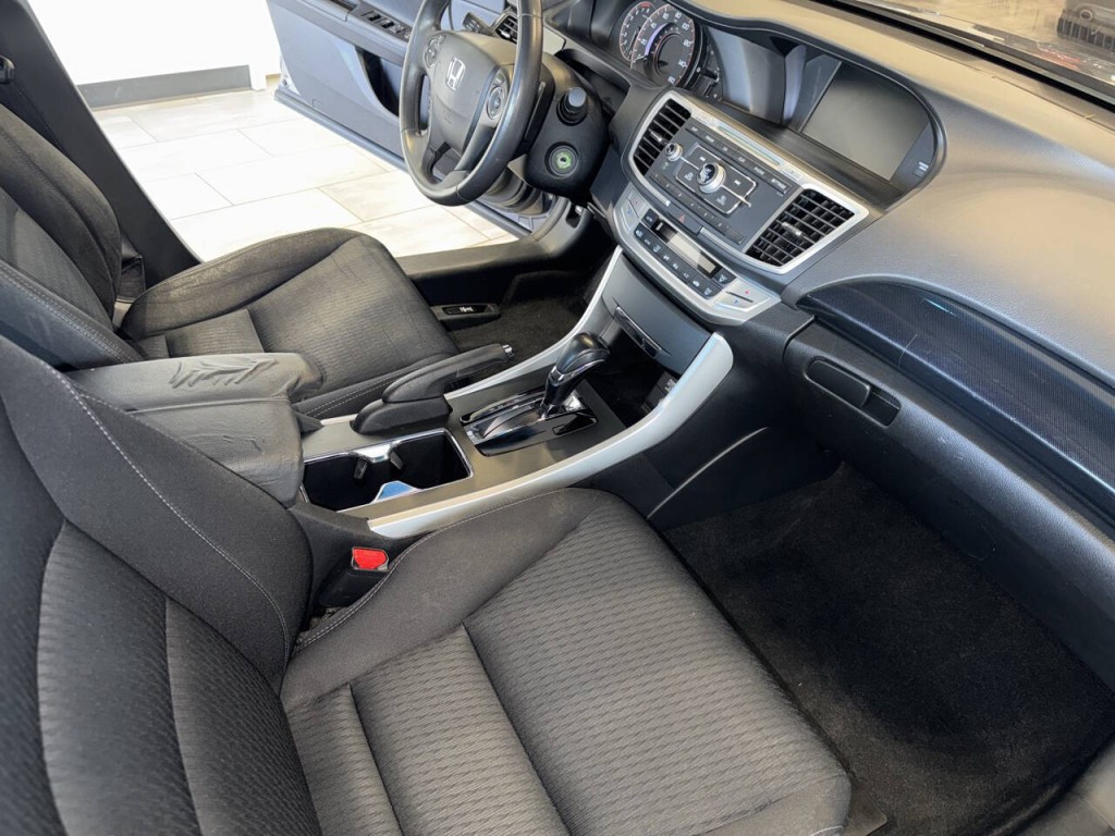 2013 Honda Accord Image 26