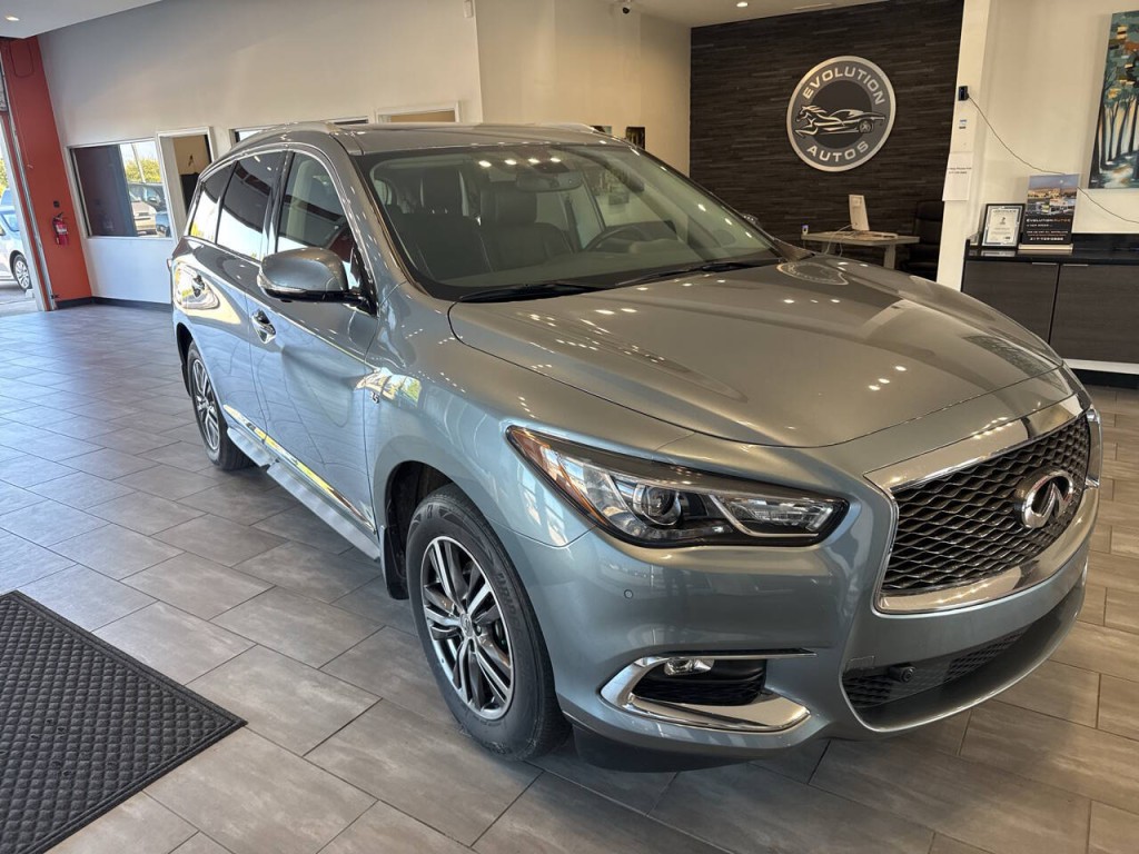 2017 INFINITI QX60 Image 2