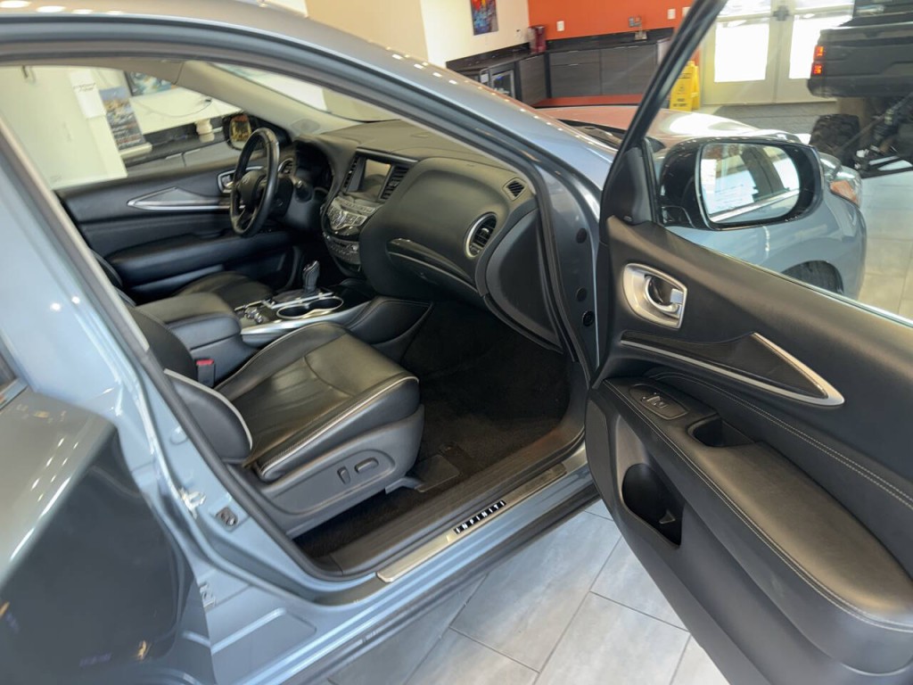 2017 INFINITI QX60 Image 15