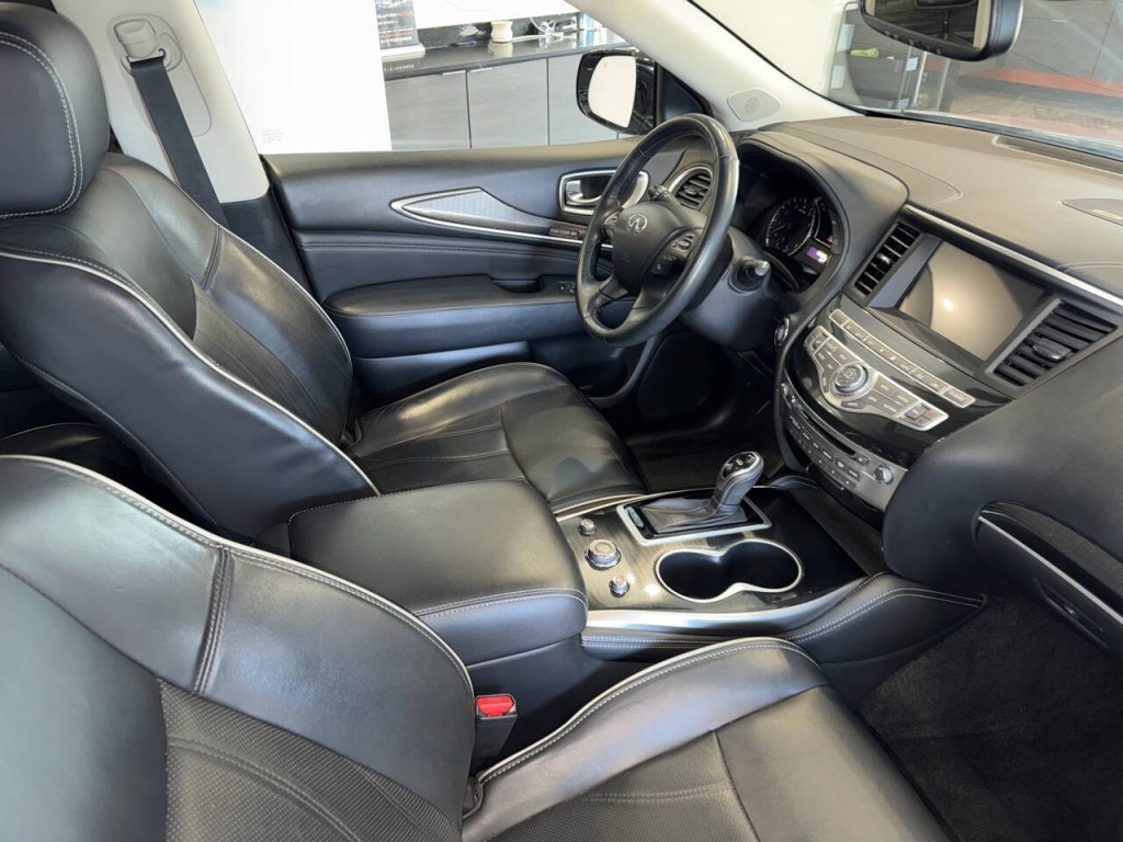 2017 INFINITI QX60 Image 18