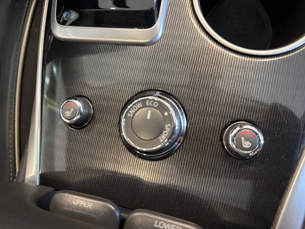 2017 INFINITI QX60 Image 27
