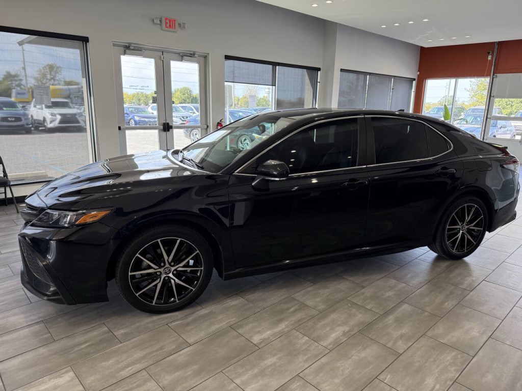 2022 Toyota Camry Image 4