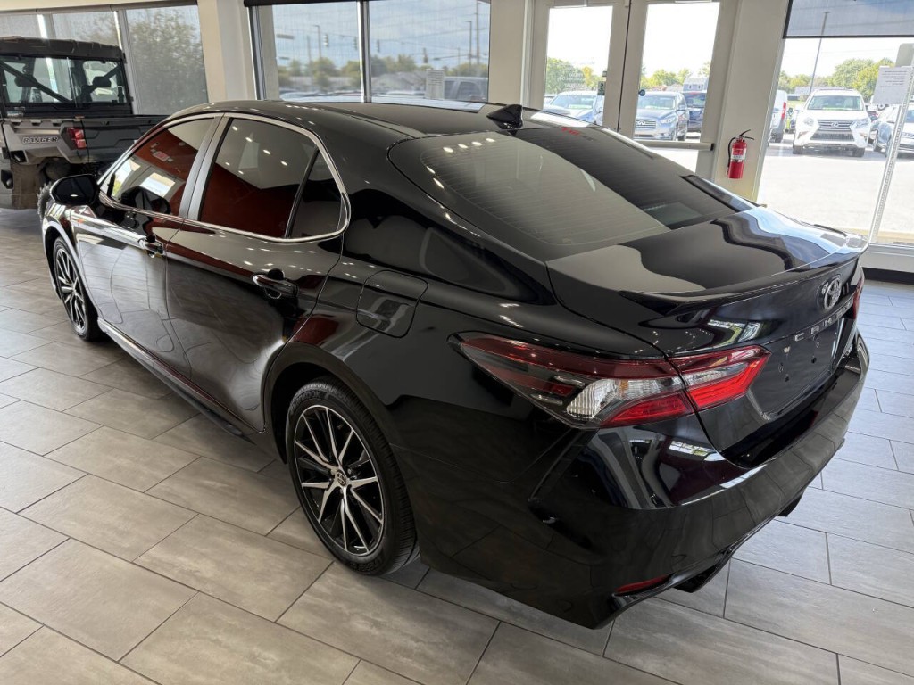 2022 Toyota Camry Image 5