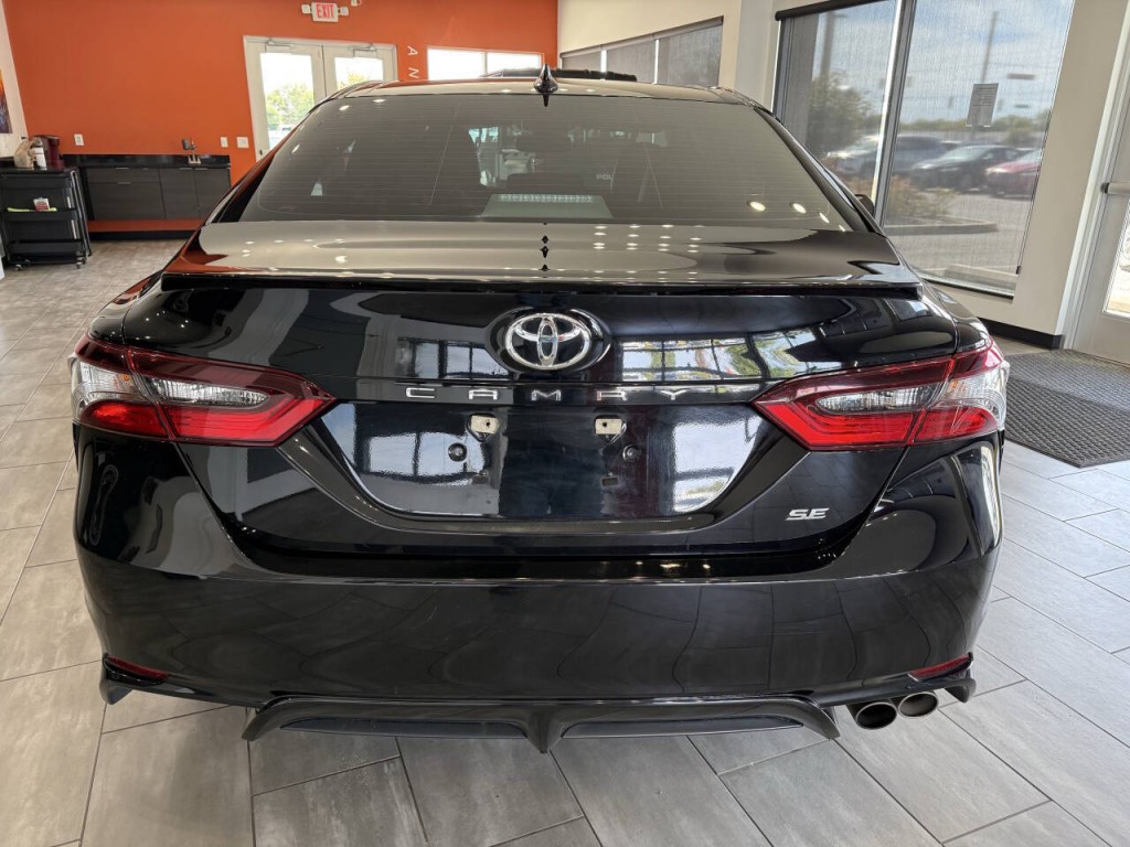2022 Toyota Camry Image 6