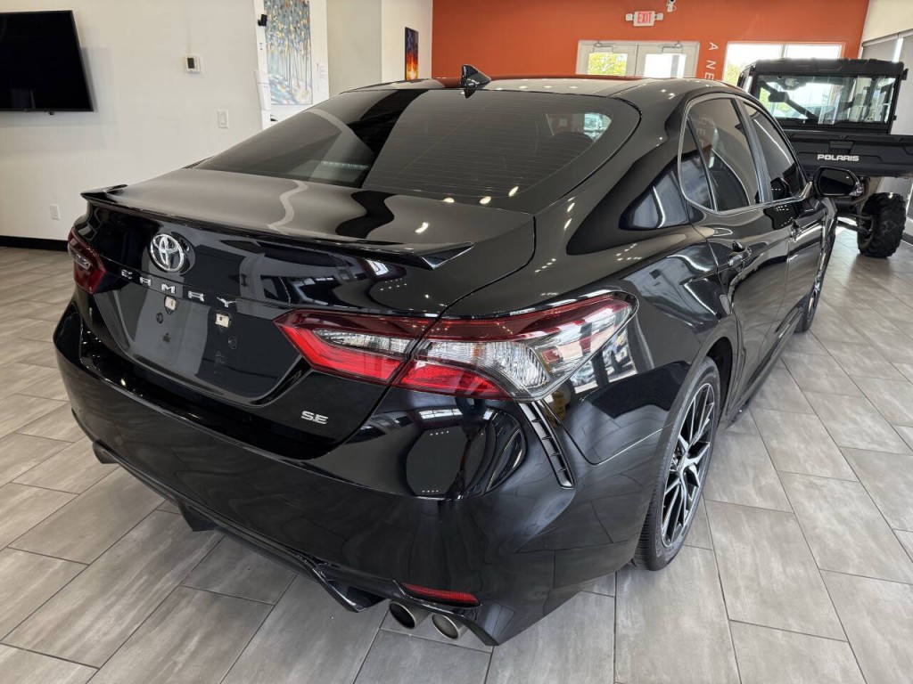 2022 Toyota Camry Image 7