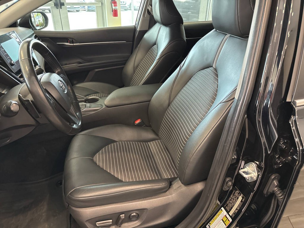 2022 Toyota Camry Image 13
