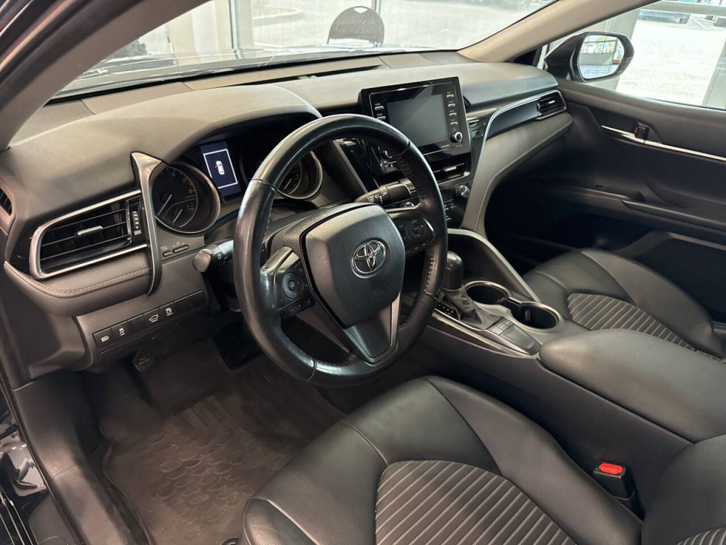 2022 Toyota Camry Image 15
