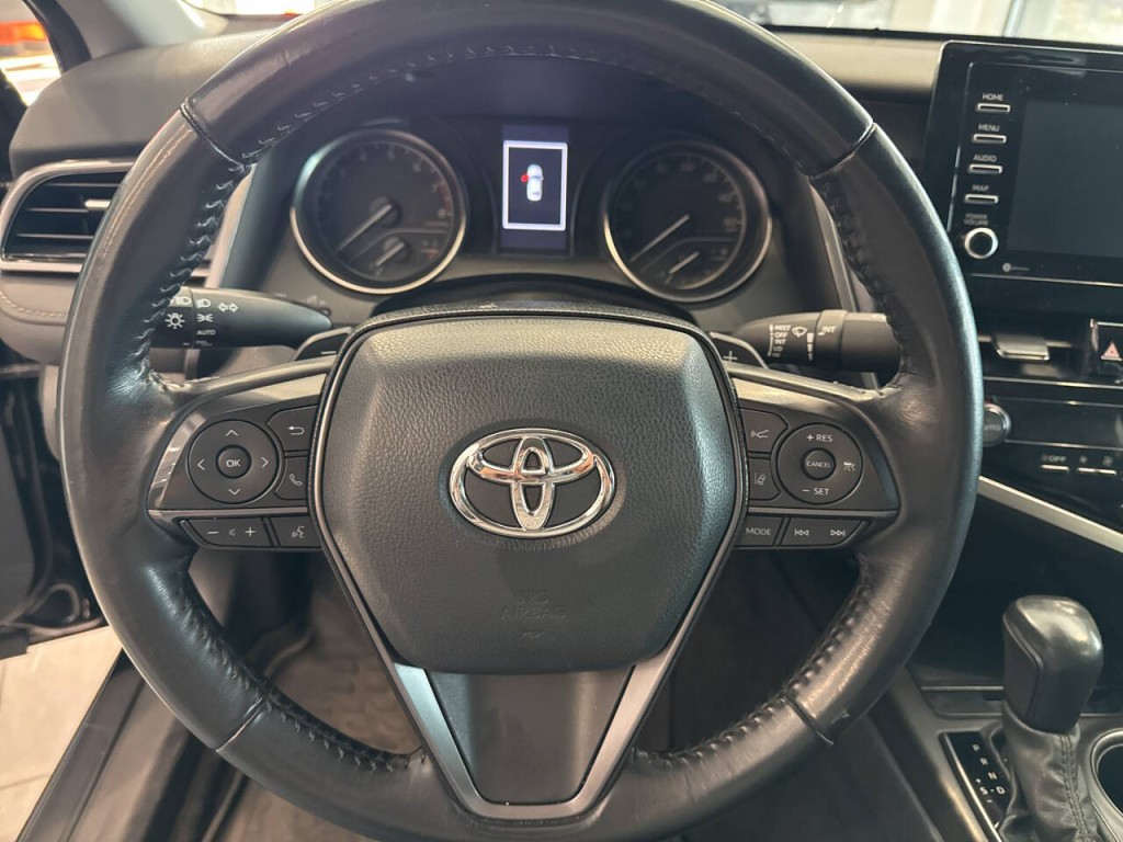 2022 Toyota Camry Image 16