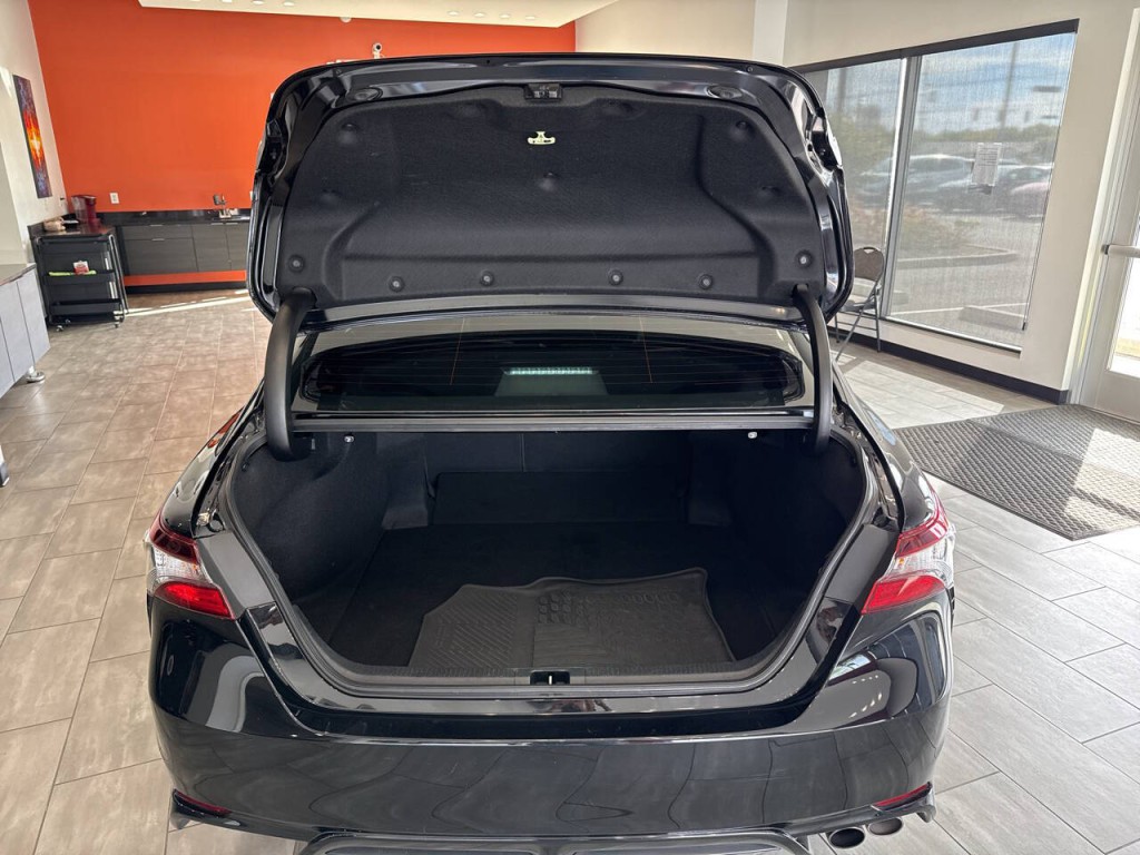 2022 Toyota Camry Image 26