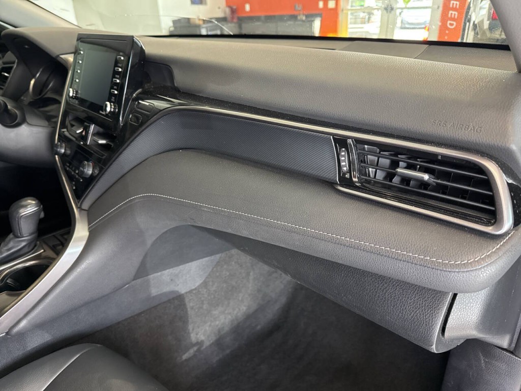 2022 Toyota Camry Image 33
