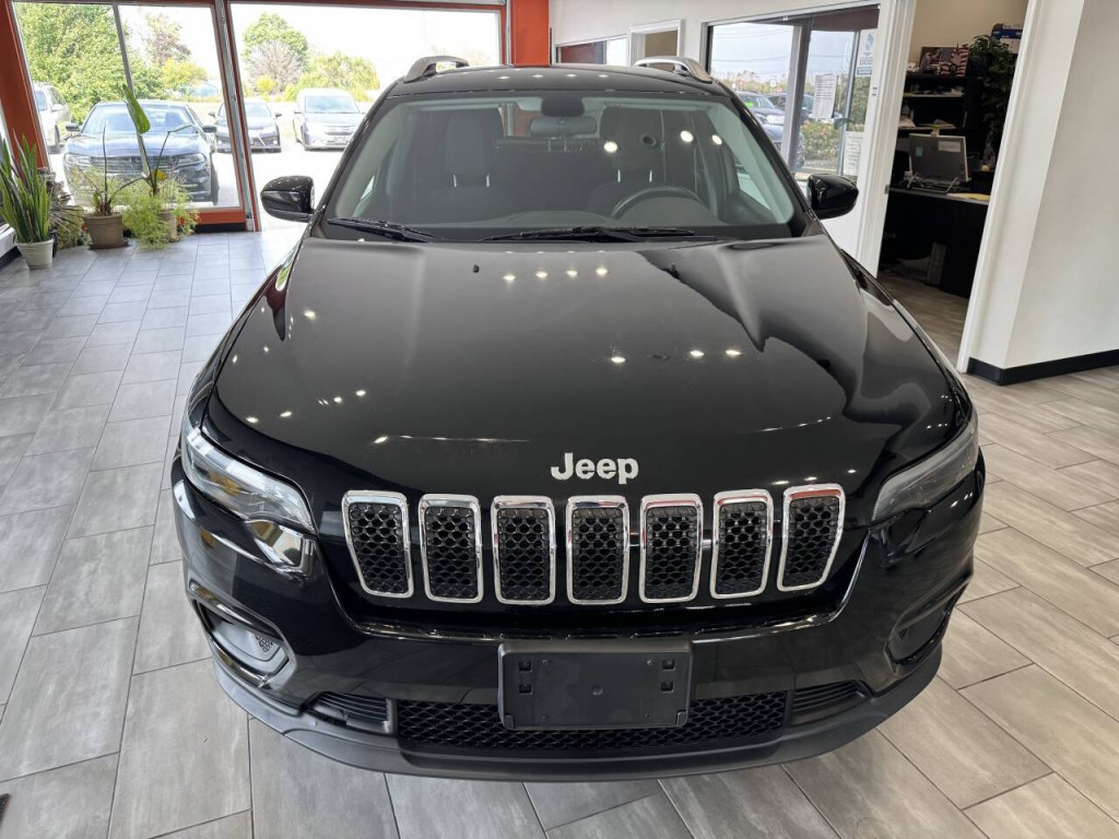 2019 Jeep Cherokee Image 2