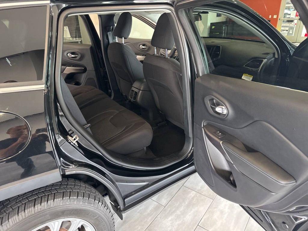 2019 Jeep Cherokee Image 26