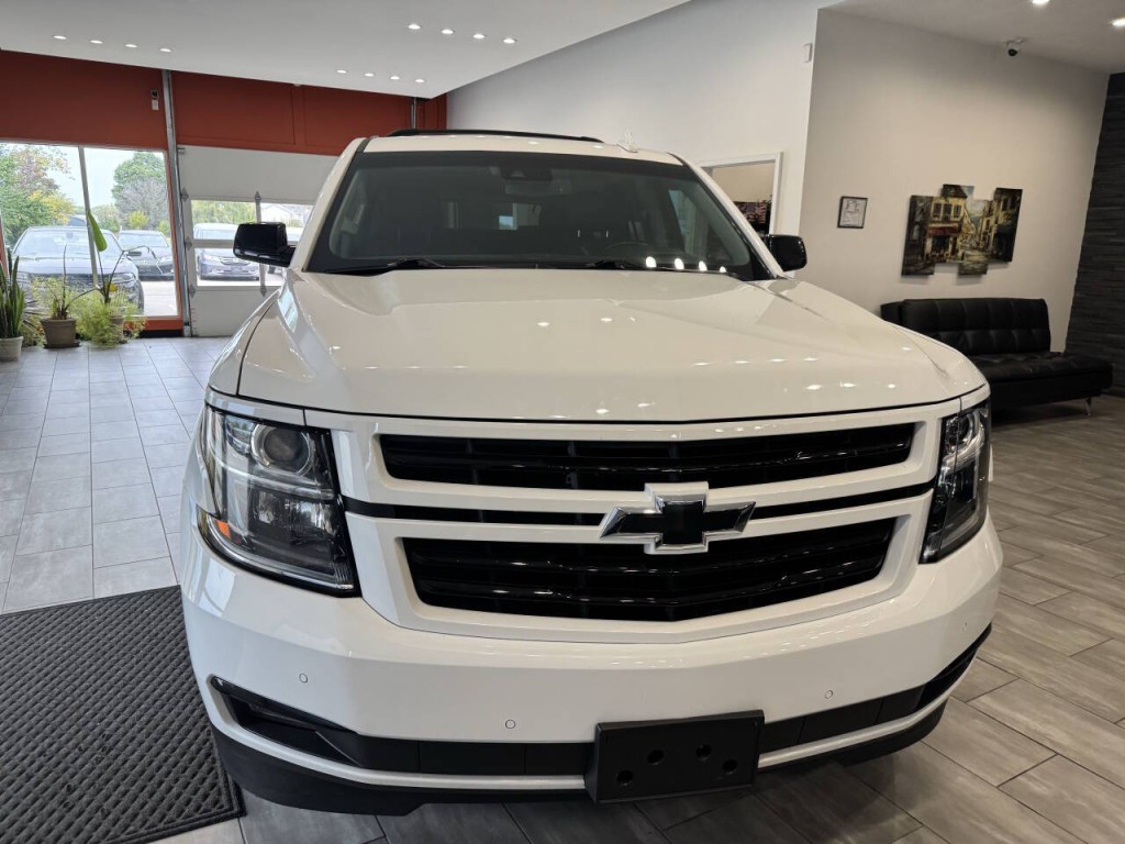 2018 Chevrolet Tahoe Image 2