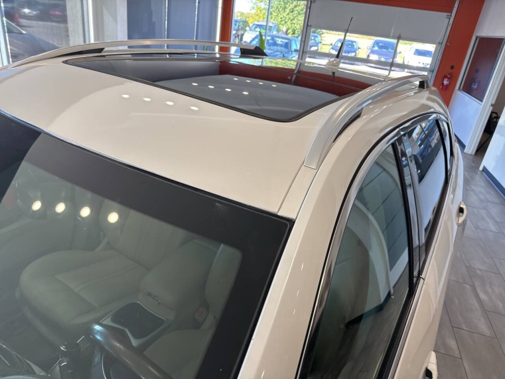 2013 Cadillac SRX Image 12