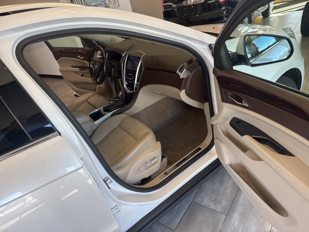 2013 Cadillac SRX Image 28