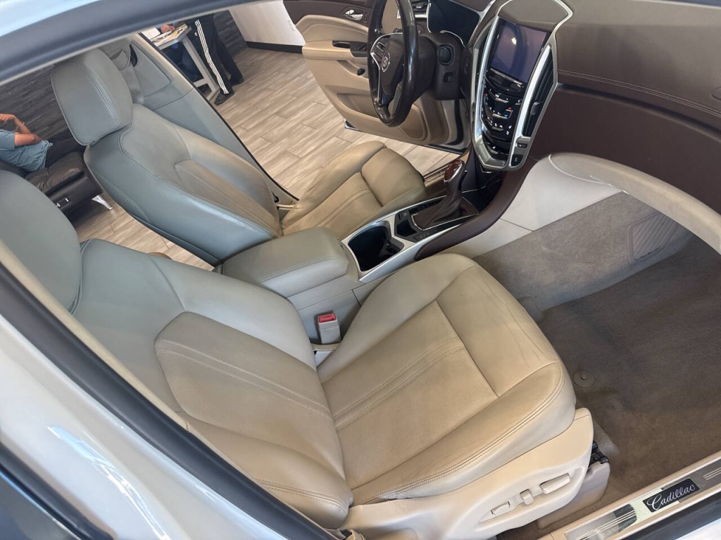 2013 Cadillac SRX Image 29