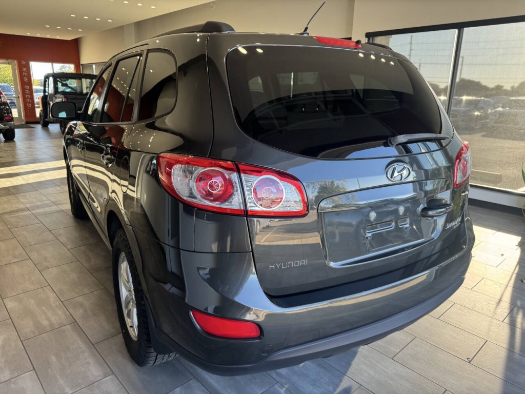 2011 Hyundai Santa Fe Image 17