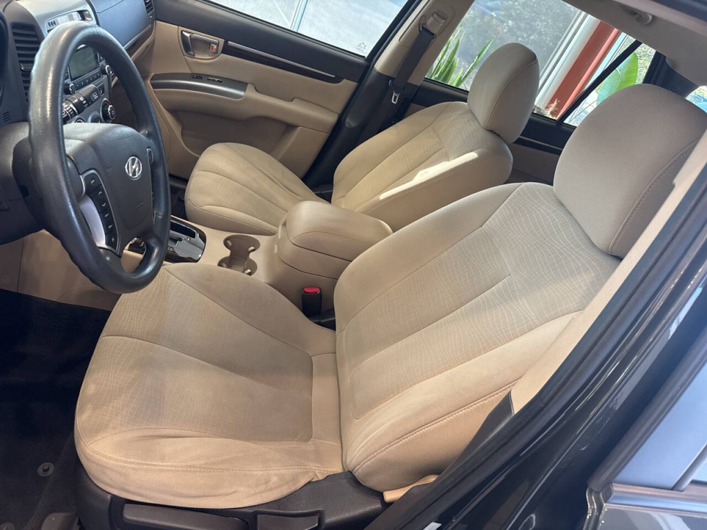 2011 Hyundai Santa Fe Image 19