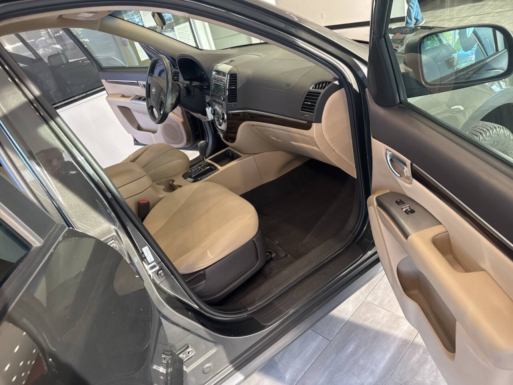 2011 Hyundai Santa Fe Image 27