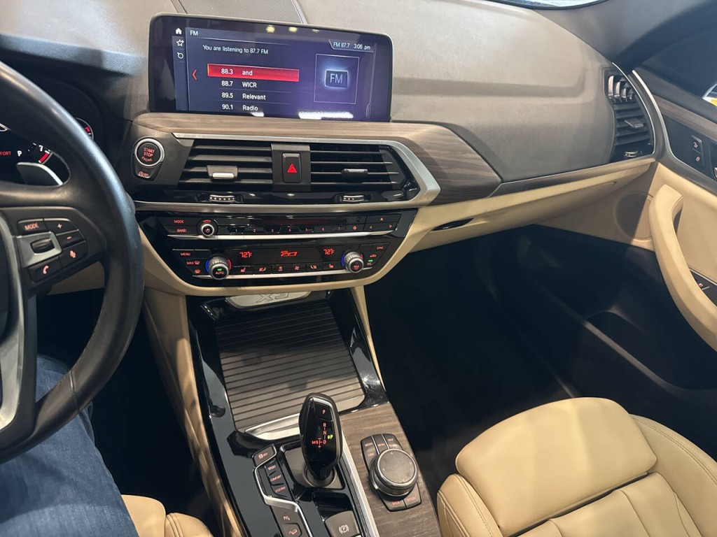 2018 BMW X3 Image 25